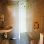 Min Aja *