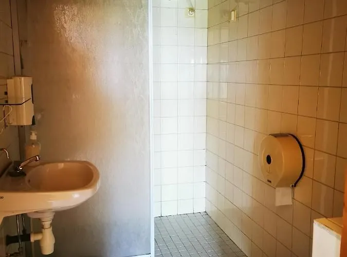 Min Aja *